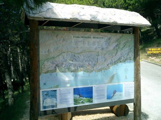 06 Biokovo - tabule NP.jpg