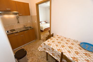APT Brajković 34 - A2a1 - 5 kuch-jíd.jpg
