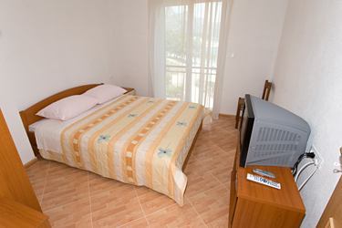 APT Brajković 42 - A2a2 - 7 pokoj a.jpg