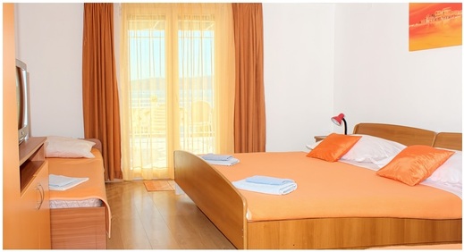 Dado Glamuzina - Apartman 10 - 03.jpg