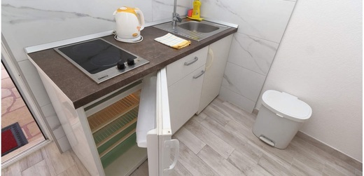 Dado Glamuzina - Apartman 12 - 08.jpg