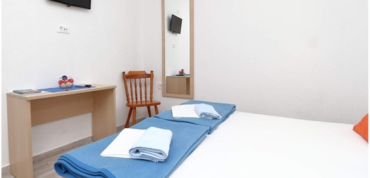 Dado Glamuzina - Apartman 12 - 13.jpg
