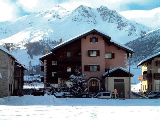 Hotel 047-410  Livigno  Alta Valtellina  Itálie.jpg