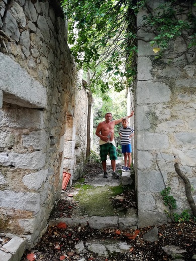 vesnička Kolovrat e