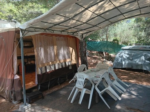 Karavan Hobby 3-4 os. č. 2 b.jpg
