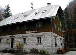 Národní park Triglav - Kranjska Gora - Horská chata Aljazev.jpg