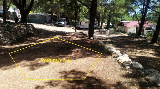 Parcela č. 6 b.jpg