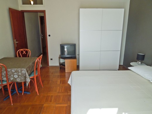 Vila Niko 006.jpg