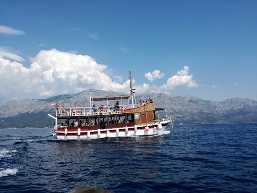 zátoka Mlaska Hvar b