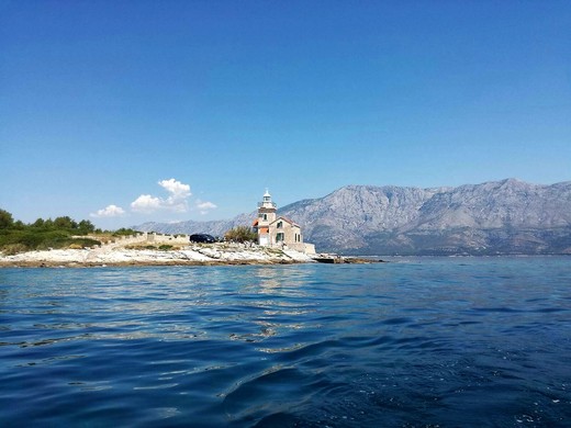 zátoka Mlaska Hvar c